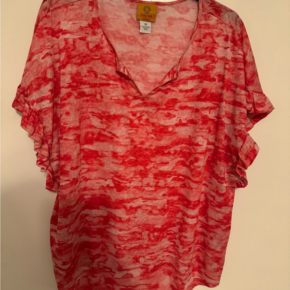 Ruby Rd t-shirt in a 2x in good condition in pink